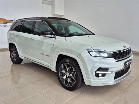 JEEP COMMANDER 1.3 T270 TURBO FLEX OVERLAND AT6
